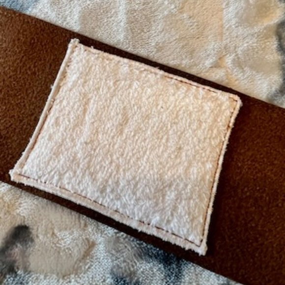 Susan Lanci Wizzer in Hide S/M - Picture 7 of 9